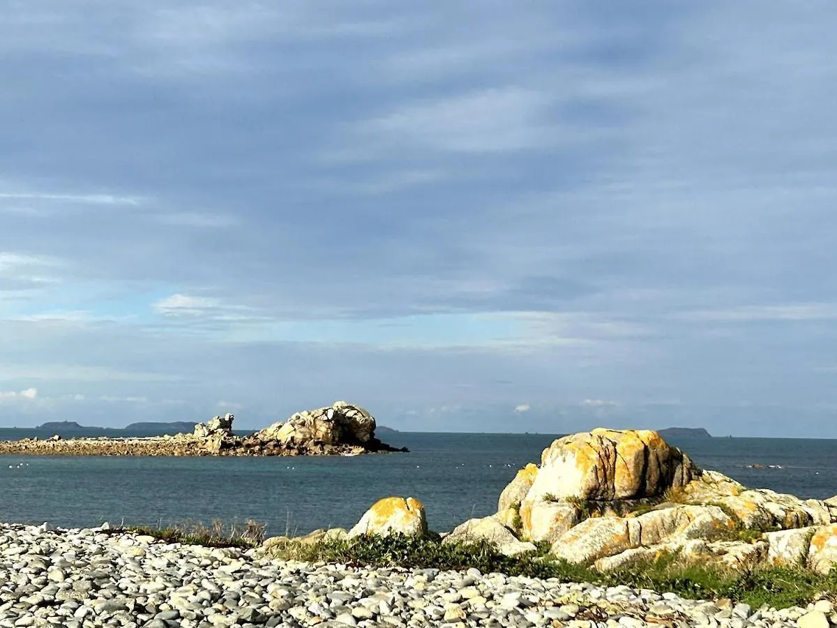 Small House With Sea View Trévou-Tréguignec Nyaraló